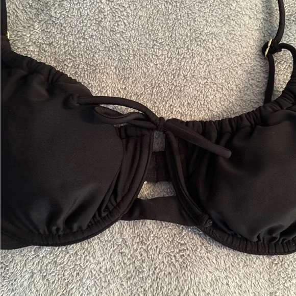 NWT Xhilaration Black Bikini Top Juniors Shirred Underwire Large (8-10) - Picture 3 of 8
